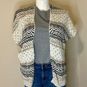 Women's Geometric Patterned Cardigan - Black, White, Brown
